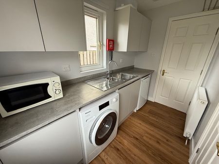 Forbes Place, St Andrews - Photo 3