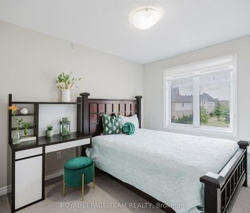 For Lease - 121 Mancini Way, Barrhaven, Ontario - Photo 6