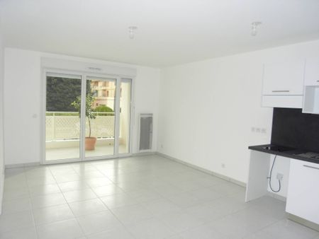 A louer appartement 2 pièces 38 m² avec parking double 13600 La Ciotat - Photo 4