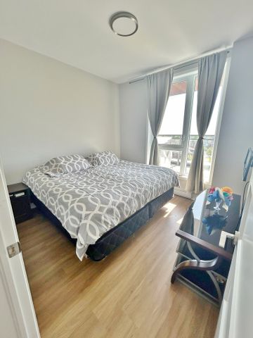 Av. de Dijon, J5R 0L9, Candiac - Photo 2