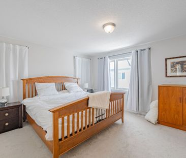 For Lease - 6 Darvoy Mews, Orleans - Convent Glen and Area, Ontario - Photo 3