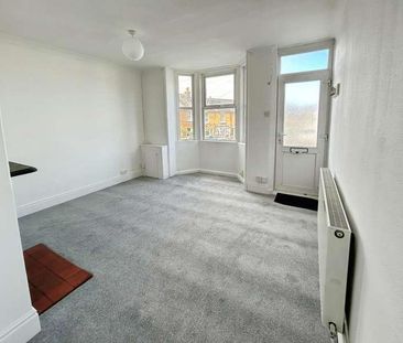 Bellevue Road, Cowes, Isle Of Wight, PO31 - Photo 1