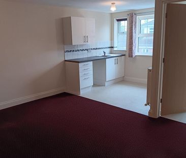 The Street - Photo 5