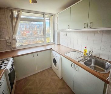 3 bedroom maisonette to rent Middle Hay View, Sheffield - Photo 6