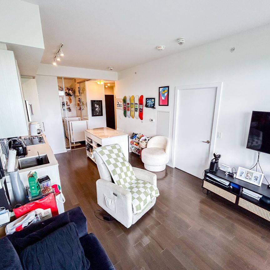 For Lease - 181 Bedford Road Unit# 2403, Toronto, Ontario - Photo 1