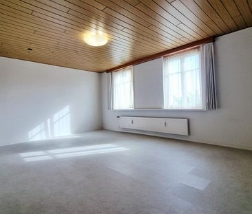 An Zentraler Lage, ideal für ÖV-Benutzer und für Einkauf zu Fuss - Foto 4