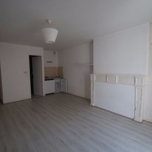 Appartement Poitiers Centre ville 1 pièce(s) 27.25 m2 - Photo 2
