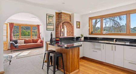 Tidy 3 bedroom home - Photo 4