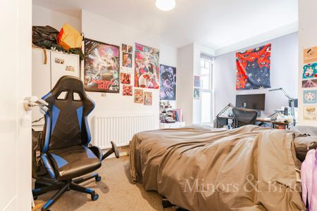 5 bedroom terraced house to rent - Photo 2