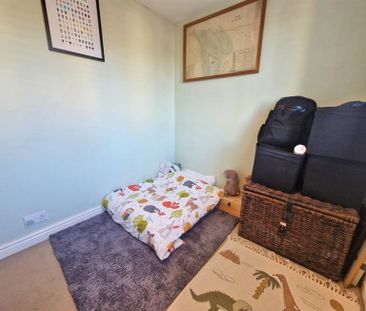 4 Bedroom Detached To Let - Photo 4