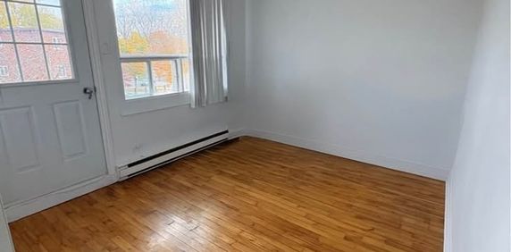 Magnifique 4 ½ Rénové - Photo 2