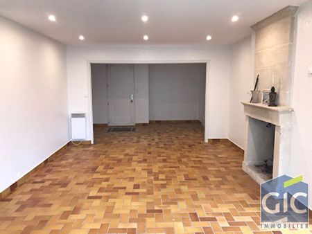 Location Maison 7 pièces 157m² - Photo 2