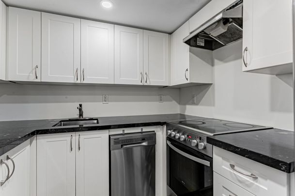 For Lease - 1088 Avenue Road Unit# C, Toronto, Ontario - Photo 1