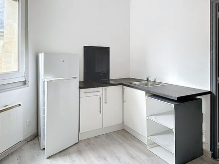 Appartement à louer - REIMS- HYPER CENTRE- - Photo 2