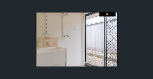 Spacious 4 Bedroom Home with Outdoor Entertaining! - Photo 1