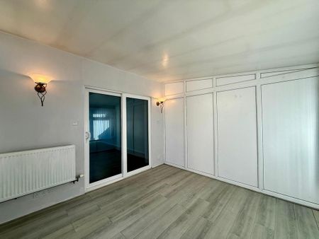 4 bedroom semi-detached house to rent - Photo 4