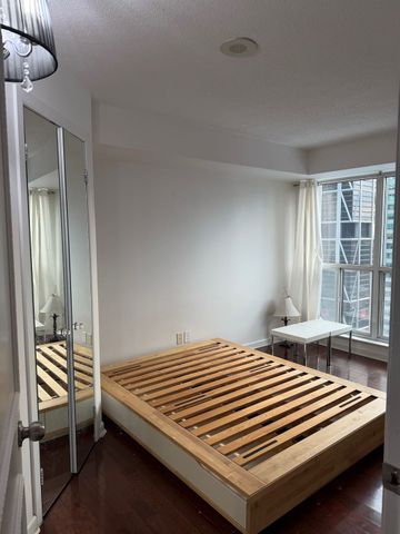 For Lease - 8 Park Road Unit# 2802, Toronto, Ontario - Photo 3