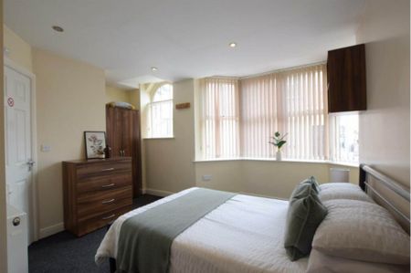 Room 3, Gresham Street, Lincoln, LN1 1QA - Photo 2