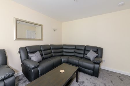 4 Bed Semi-Detached House, Colgate Crescent, M14 - Photo 2