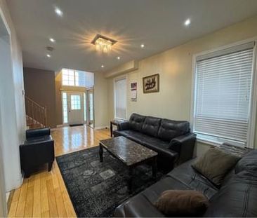 For Lease - 866 Khan Crescent, Mississauga, Ontario - Photo 5