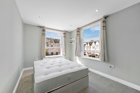 Haydon Park Road, London - Photo 4