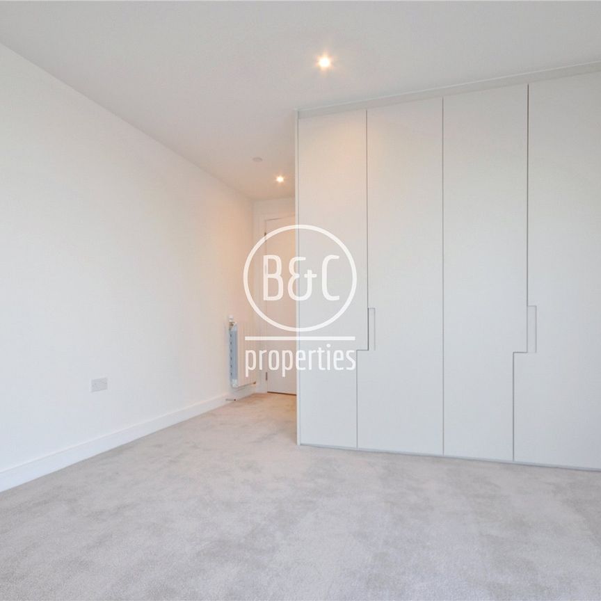 Brigadier Walk, London, SE18 6ZQ - Photo 1