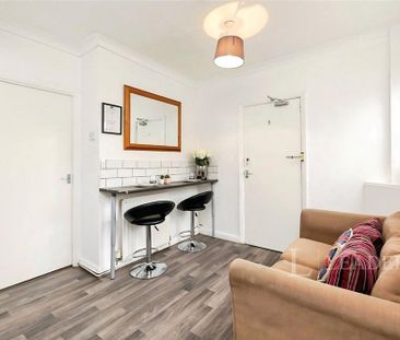7 bedroom semi-detached house to rent - Photo 5