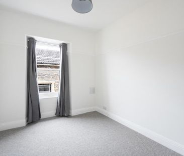 4 bedroom flat to rent - Photo 5