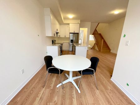For Lease - 22 Kahshe Lane, Richmond Hill, Ontario - Photo 2