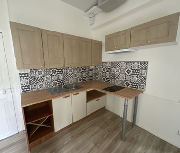 Location Appartement 1 pièce 30m² BOURGES 18000 - Photo 2