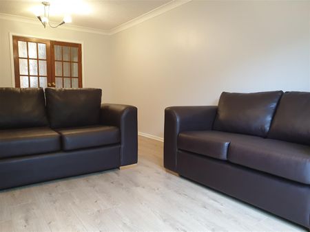 Brandling Court, Jesmond - Photo 2