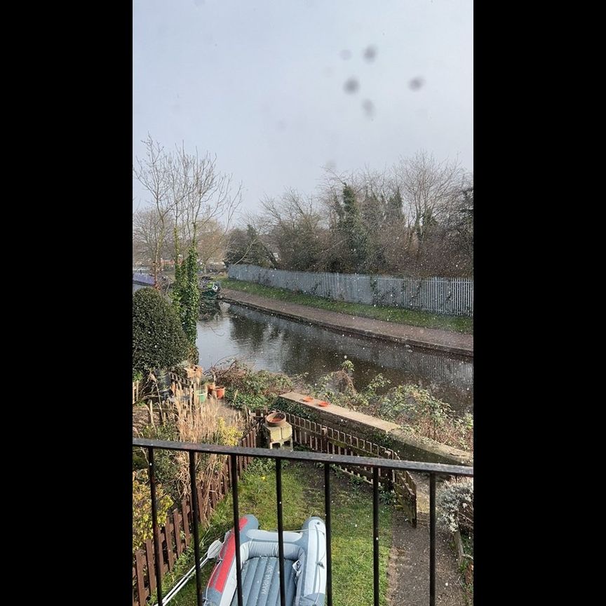 Room in a Shared House, Petersham Mews, NG7 - Photo 1