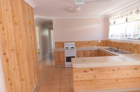 3 Bedroom Brick Available in Central Bargara - Photo 4