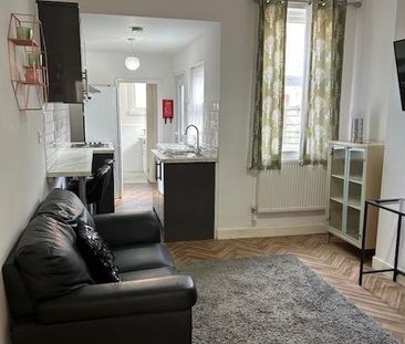 3 Bed Terraced House, Colchester Street, CV1 - Photo 3