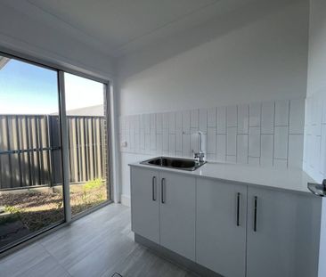 MODERN TWO BEDROOM VILLA - Photo 1