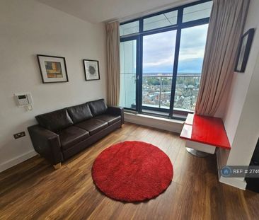 1 bedroom in a house share to rent - Photo 1