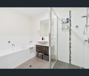 Modern duplex - Photo 2