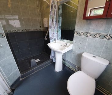 5 Bed Student Accommodation - Photo 1