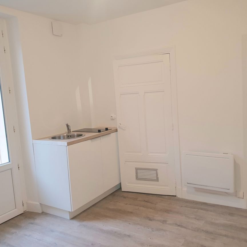 Location Appartement 1 pièce 23m² CLERMONT FERRAND 63000 - Photo 1