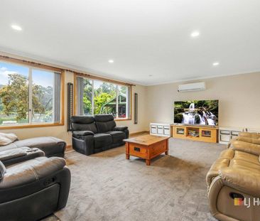 Five Bedrooms - Photo 3