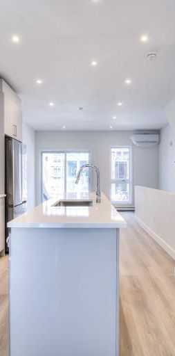 2 CH - 1 SDB - Montréal - $2,000 /mo - Photo 1