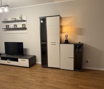 Stare Miasto ustawna kawalerka 44 m2 ,piwnica ! - Zdjęcie 2