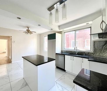 5045 Boul. Cavendish - Photo 1
