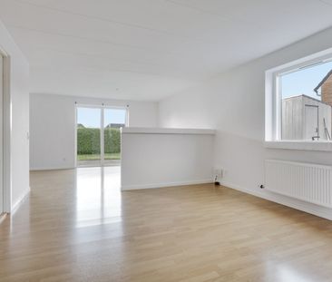 Rækkehus i grønne og børnevenlige omgivelser - Foto 1