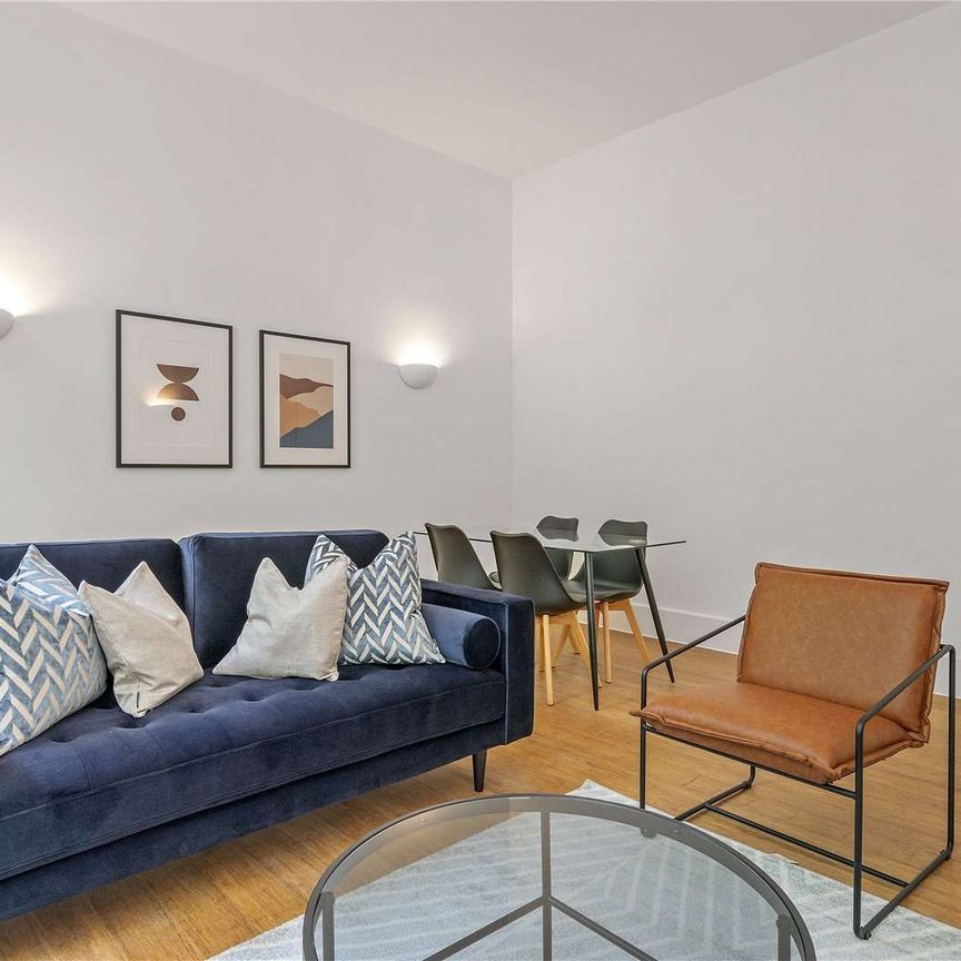 A good sized two bedroom apartment close to Angel Station - Photo 1