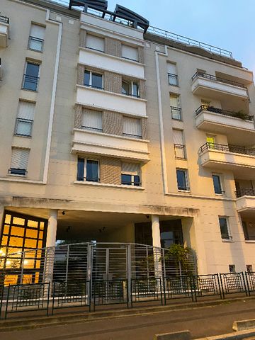 Appartement Suresnes 1 pièce(s) 24.55 m2 - Photo 4