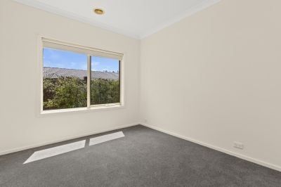 Spacious home in great location - Photo 5