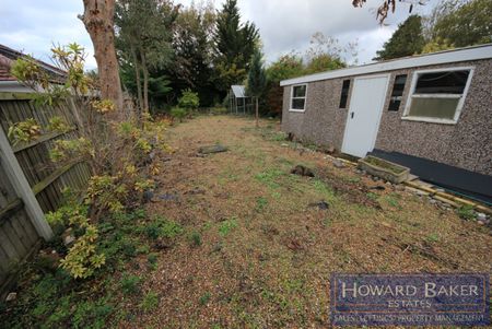 Penrose Avenue, Carpenders Park, WD19 - Photo 5