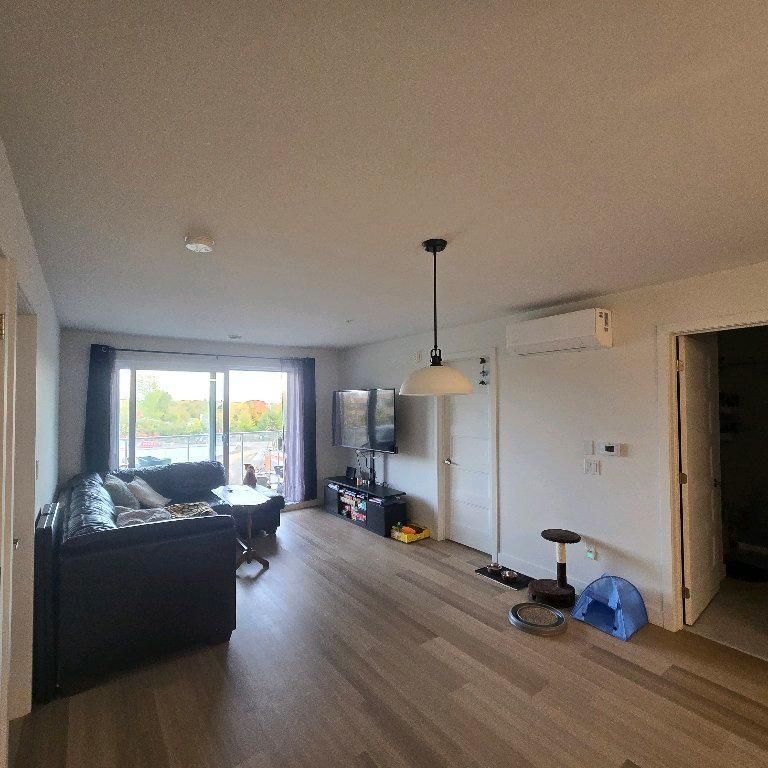 5 1/2 neuf 2024- Gym, piscine, internet & Électros inclus - Cession de bail - Photo 1