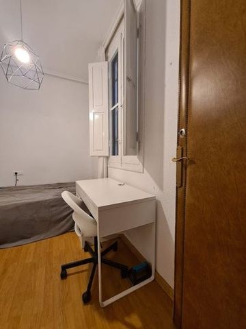 Carrer de Matias Perelló, Valencia, Valencian Community 46005 - Photo 4